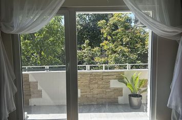 Apartament 3 camere de vanzare COMPLEX STUDENTESC - Timis anunturi imobiliare Timis
