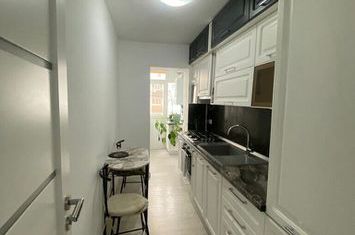 Apartament 3 camere decomandat de inchiriat zona Centru Bld.Independentei anunturi imobiliare Iasi