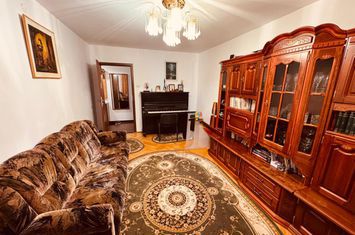 Apartament 3 camere de vanzare SCRIITORILOR - Brasov anunturi imobiliare Brasov