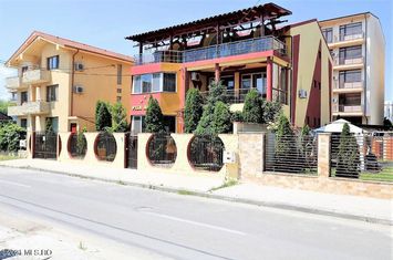 Mamaia Nord - Langa Mare, pensiune la cheie, 11 camere, 9 bai! anunturi imobiliare Constanta