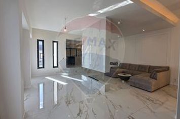 Casă / Vilă cu 5 camere de vânzare în zona Central anunturi imobiliare Vaslui