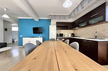 [2,Inf]Apartament 3 camere de inchiriat CENTRAL - Brasov anunturi imobiliare Brasov