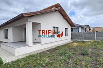Casă - 4 camere de vanzare CENTRAL - Alba anunturi imobiliare Alba