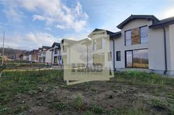 Vilă - 4 camere de vanzare CISNADIE - Sibiu anunturi imobiliare Sibiu