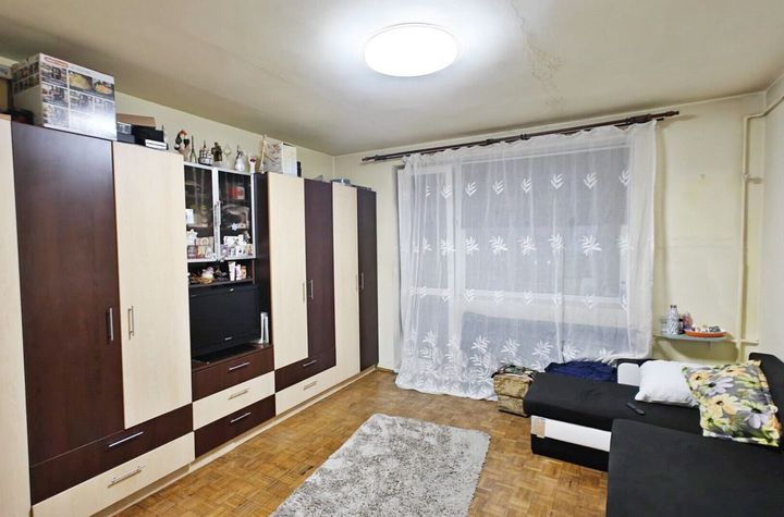 Apartament 3 camere, decomandat, zona Iulius Mall anunturi imobiliare Cluj