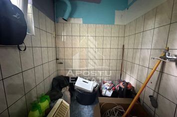 Apartament cu 2 camere, parter, zona Sagului anunturi imobiliare Timis
