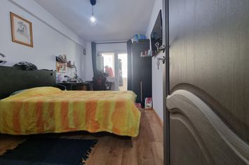 Apartament 3 camere de vanzare BACAU - Bacau anunturi imobiliare Bacau