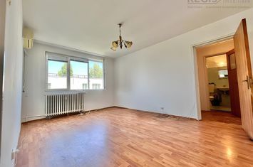 Apartament 3 camere de vanzare GIURGIULUI - Bucuresti anunturi imobiliare Bucuresti