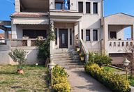 500 €, Casă