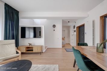 Casa P+1E+M de vanzare in Otopeni, moderna, spatioasa, acces privat. anunturi imobiliare Bucuresti
