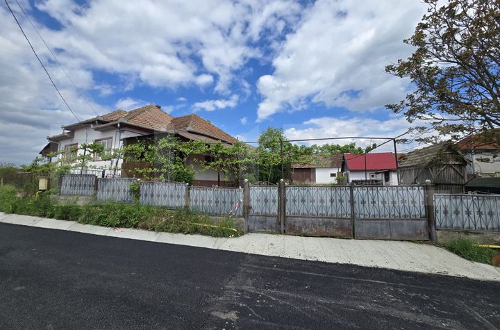 Casă - 3 camere de vanzare BLAJ - Alba anunturi imobiliare Alba