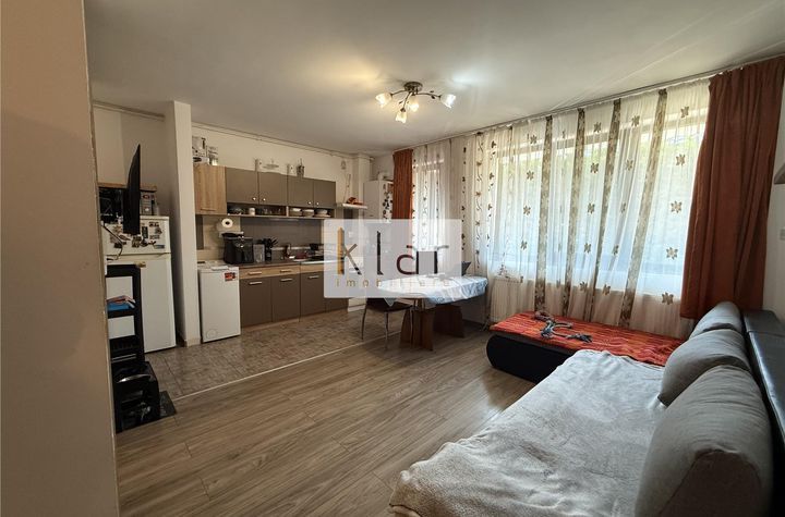 Apartament 3 camere de vanzare FLORESTI - Cluj anunturi imobiliare Cluj
