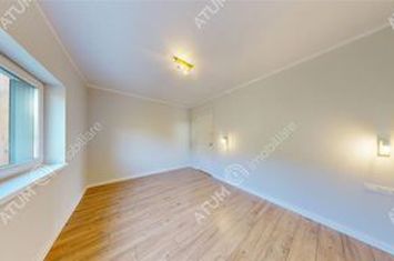 Apartament 3 camere de vanzare VEST - Sibiu anunturi imobiliare Sibiu