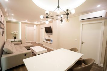 Apartament 3 camere de vanzare RADAUTI - Suceava anunturi imobiliare Suceava