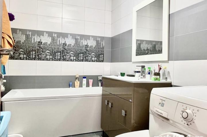 Apartament 3 camere de vanzare FABRIC - Timis anunturi imobiliare Timis