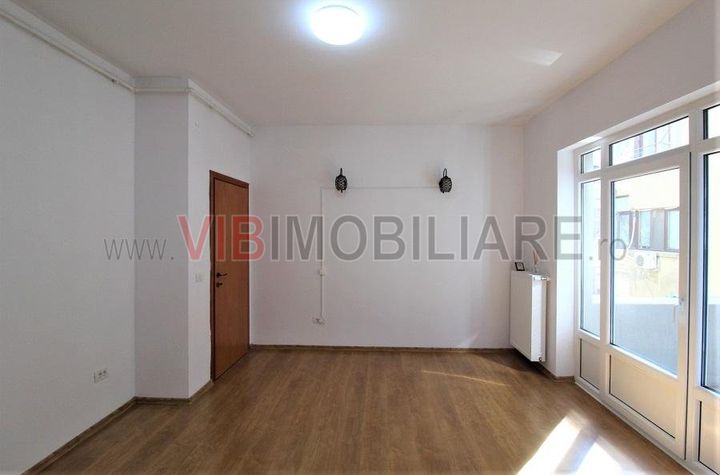 Apartament 3 camere de vanzare UNIVERSITATE - Bucuresti anunturi imobiliare Bucuresti