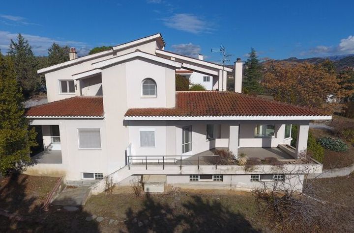 Casă individuală 255 mp pe teren 540 mp, Lefkonas anunturi imobiliare Grecia