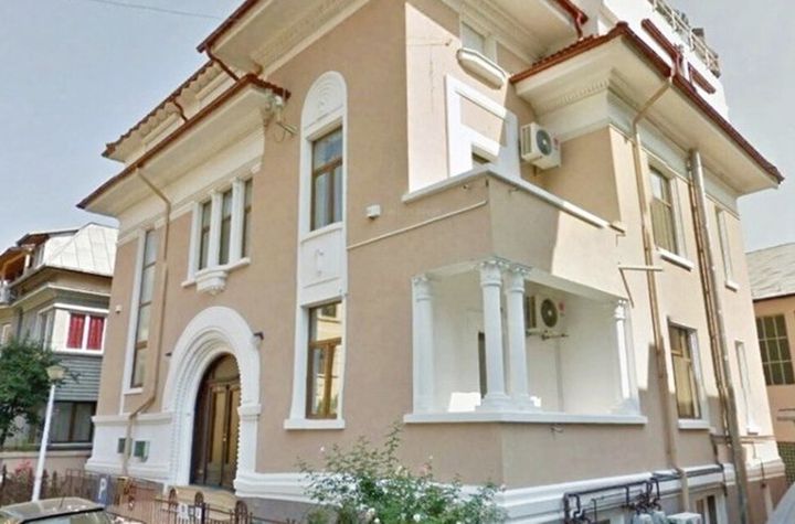 Vilă - 19 camere de vanzare AVIATORILOR - Bucuresti anunturi imobiliare Bucuresti