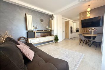 Apartament 3 camere de vanzare TRACTORUL - Brasov anunturi imobiliare Brasov