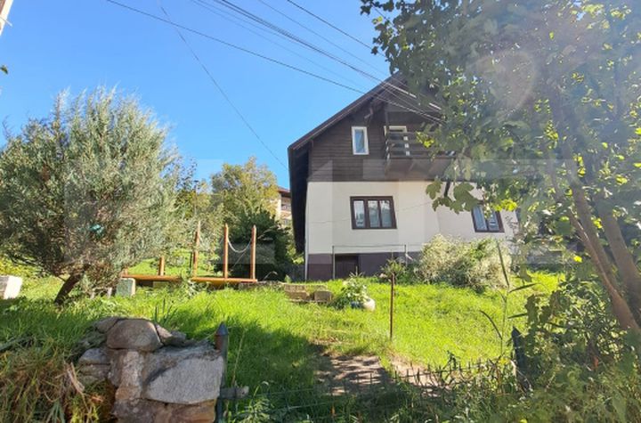 Casă - 4 camere de vanzare MOIECIU - Brasov anunturi imobiliare Brasov