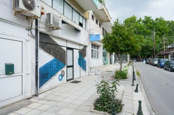Spațiu comercial parter 99 mp în centrul Drama anunturi imobiliare Grecia