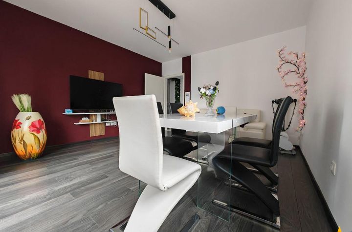 Apartament 2 camere de inchiriat AVANTGARDEN - Brasov anunturi imobiliare Brasov