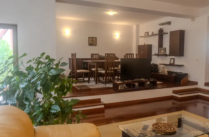 Vila Single Soseaua Nordului parc Herestrau anunturi imobiliare Bucuresti