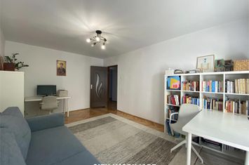 Apartament 4 camere de vanzare ZORILOR - Cluj anunturi imobiliare Cluj