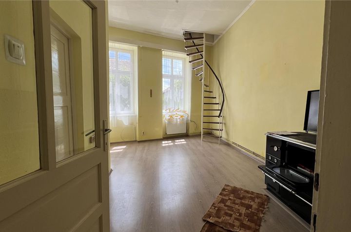 Casă - 3 camere de vanzare CENTRAL - Harghita anunturi imobiliare Harghita