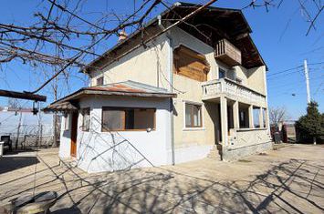 Vand casa Jud. Dâmboviţa,Com. Corbii Mari,Satu Nou,Str. Troiţei nr. 6,punct reper de popasul Iancului km 56,la 1,6 km de autostrada A1(Bucuresti-Pitesti),1 km de râul Aregeș. anunturi imobiliare Dambovita