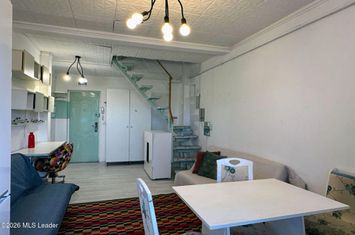 Fizicienilor - Lacramioarei, 3 camere 67 mp, pod 40 mp, modernizat anunturi imobiliare Bucuresti