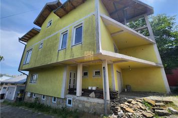 Vilă - 5 camere de vanzare OBCINI - Suceava anunturi imobiliare Suceava