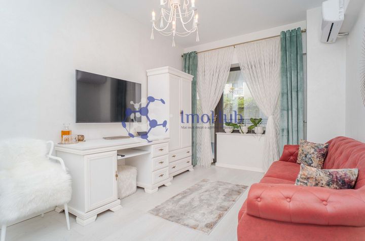 ROYAL TOWN COPOU: 2 CAMERE DE LUX | PARTER CU 2 TERASE PRIVATE | anunturi imobiliare Iasi