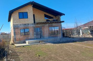 Casă - 4 camere de vanzare STUPINI - Brasov anunturi imobiliare Brasov