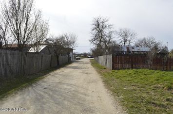 Suseni - Teren intravilan rezidential, suprafata 4000 mp anunturi imobiliare Arges