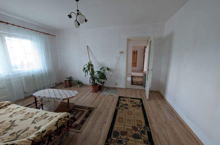 Apartament 3 camere de vanzare MIORITEI - Bacau anunturi imobiliare Bacau
