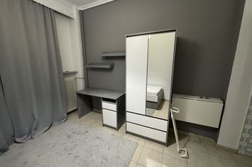 Studio 35 mp, etaj 1 — centrul Serres anunturi imobiliare Grecia