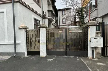 Spre Vanzare - Apartament in Vila - 3 Camere - Curte - Str. Justitiei - Parc Carol anunturi imobiliare Bucuresti