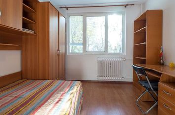 1 Decembrie metrou vanzare apartament 3 camere anunturi imobiliare Bucuresti