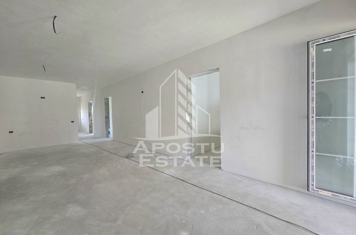 Jumatate de duplex pe parter cu 3 camere si 2 bai, Sag anunturi imobiliare Timis