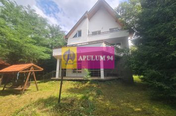Complex turistic de vanzare  - Zona Poiana Tapului anunturi imobiliare Prahova