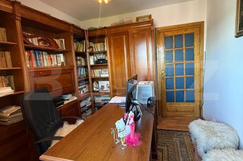 Apartament 4 camere de vanzare 9 MAI - Gorj anunturi imobiliare Gorj