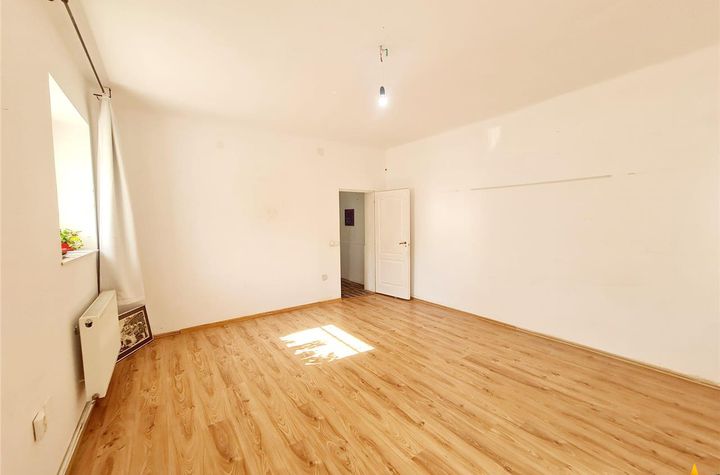 Apartament 2 camere de vanzare TOMIS 4 - Constanta anunturi imobiliare Constanta