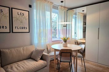 Floreasca - renovat integral, amenajare deosebita, zona excelenta anunturi imobiliare Bucuresti