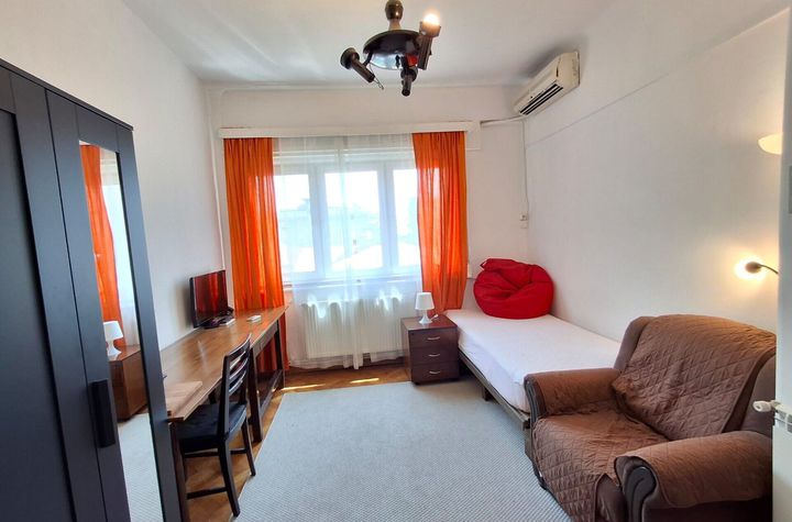 Garsoniera de vanzare  Magheru anunturi imobiliare Bucuresti