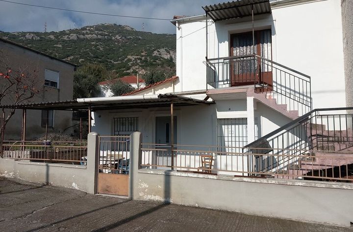 Casă în două niveluri 80 mp în Eptamyloi, teren 319 mp anunturi imobiliare Grecia