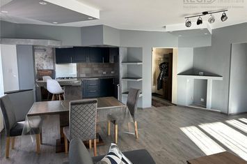 Apartament 3 camere de vanzare CENTRUL CIVIC - Brasov anunturi imobiliare Brasov