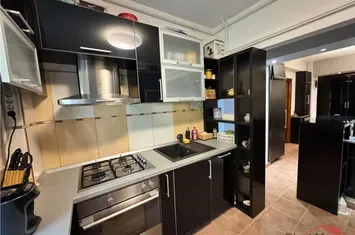 Apartament 3 camere de vanzare CENTRAL - Vrancea anunturi imobiliare Vrancea