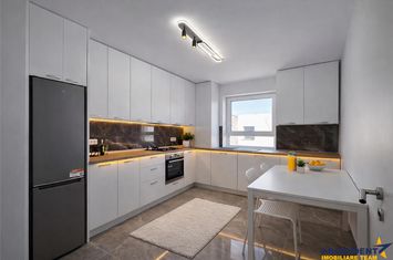 Apartament 3 camere de inchiriat TRACTORUL - Brasov anunturi imobiliare Brasov
