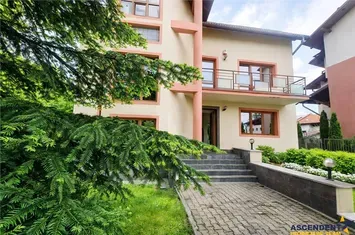 Casă - 7 camere de inchiriat BARTOLOMEU - Brasov anunturi imobiliare Brasov